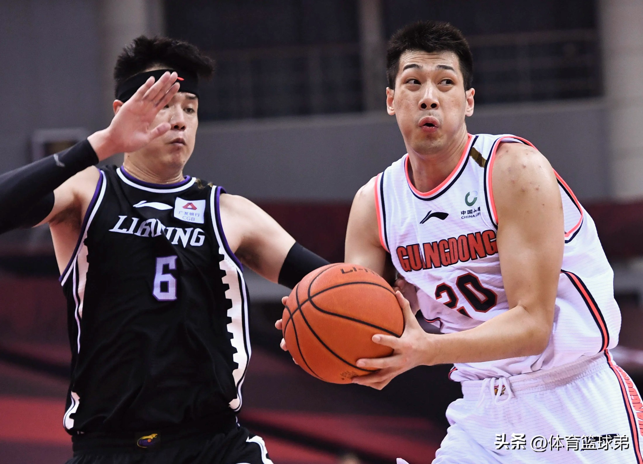 广东男篮胜上海，状态依旧火热